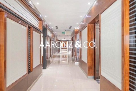 Bureau à Jumeirah Lake Towers, Dubai, 630 m², № 100484 - photo 12