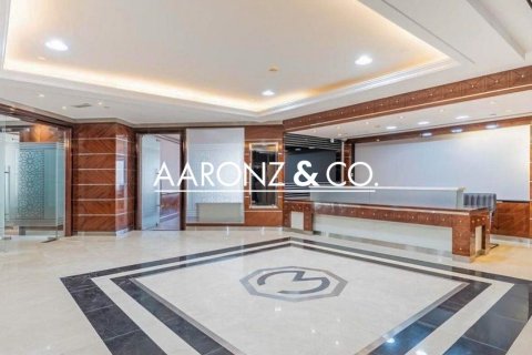 Bureau à Jumeirah Lake Towers, Dubai, 630 m², № 100484 - photo 13