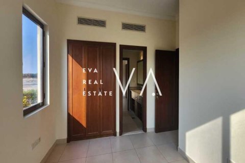 Villa in Dubai 5 bedrooms, 638.5 sq.m. № 52797 - photo 25