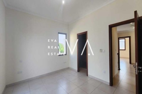 Villa in Dubai 5 bedrooms, 638.5 sq.m. № 52797 - photo 14