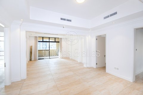Appartement à Old Town, Dubai, 2 chambres, 171.8 m², № 18393 - photo 1