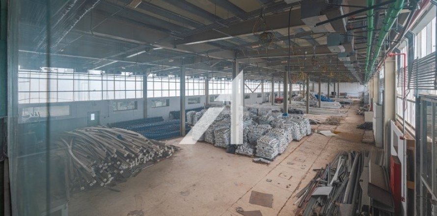 Склад в Al Qusais Industrial Area, Аль-Кусаис, Дубай, 2601.3м², № 11097