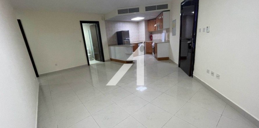 Квартира в Lake Elucio, Дубай, 2 спальни, 85.6м², № 11098