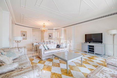 Apartment in Palazzo Versace, Culture Village, Dubai 3 bedrooms, 208.01 sq.m. № 135531