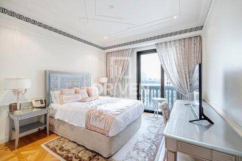Apartment in Palazzo Versace, Culture Village, Dubai 3 bedrooms, 208.01 sq.m. № 135531 - photo 5