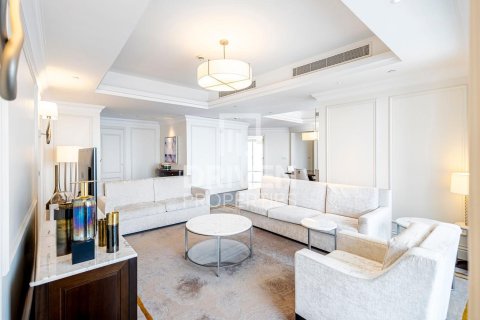 Apartment in Downtown Dubai (Downtown Burj Dubai), Dubai 4 bedrooms, 263.84 sq.m. № 135530 - photo 25