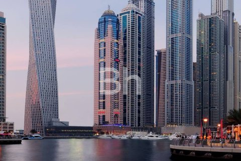 Hotel Apartment in Dubai Marina, Dubai 3 bedrooms, 220 sq.m. № 21392 - photo 9