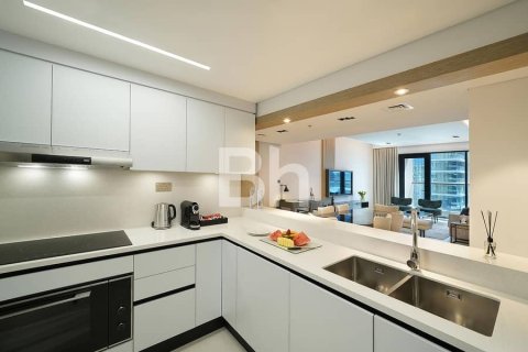 Hotel Apartment in Palm Jumeirah, Dubai 3 bedrooms, 158 sq.m. № 21391 - photo 9