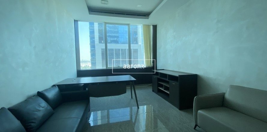 Oficina en Business Bay, Dubai, 135.1 m², № 11331
