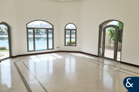 Villa in Garden Homes, Palm Jumeirah, Dubai 4 bedrooms, 622 sq.m. № 76759 - photo 7