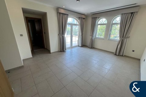 Villa en Legacy, Jumeirah Park, Dubai, 5 dormitorios, 435 m², № 76744 - foto 16