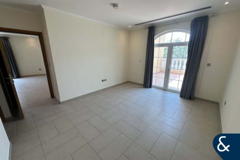 Villa en Legacy, Jumeirah Park, Dubai, 5 dormitorios, 435 m², № 76744 - foto 8