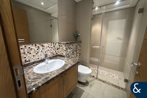 Villa en Legacy, Jumeirah Park, Dubai, 5 dormitorios, 435 m², № 76744 - foto 5