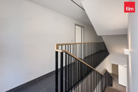 Villa in Dubai 4 bedrooms, 302.3 sq.m. № 76846 - photo 8