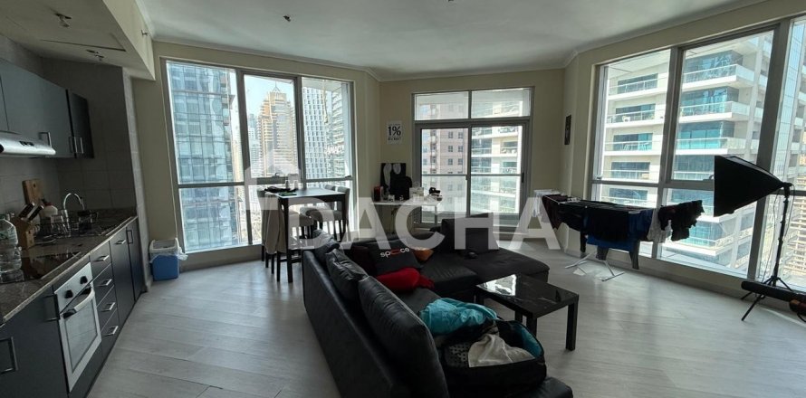 Apartment in The Torch, Dubai Marina, Dubai 2 bedrooms, 111 sq.m. № 110280