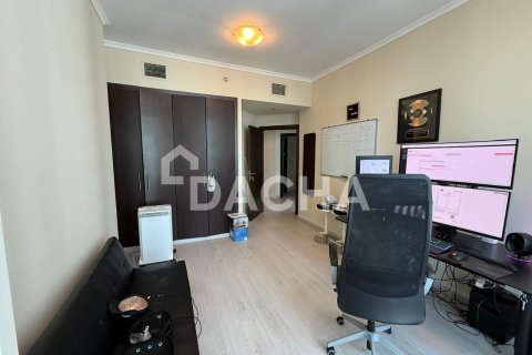 Apartment in The Torch, Dubai Marina, Dubai 2 bedrooms, 111 sq.m. № 110280 - photo 2