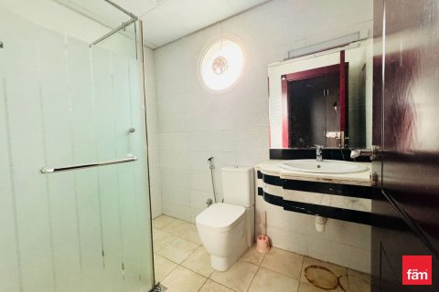 Снять в аренду виллу в Дубае: 6 спален, 1406.2м², № 86028 - фото 14