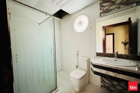 Снять в аренду виллу в Дубае: 6 спален, 1406.2м², № 86028 - фото 16