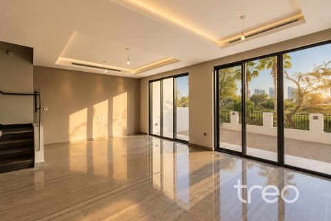 Townhouse in Silver Springs, DAMAC Hills (Akoya by DAMAC), Dubai 6 bedrooms, 326.18 sq.m. № 134671 - photo 14