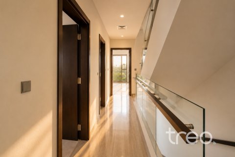 Townhouse in Silver Springs, DAMAC Hills (Akoya by DAMAC), Dubai 6 bedrooms, 326.18 sq.m. № 134671 - photo 11