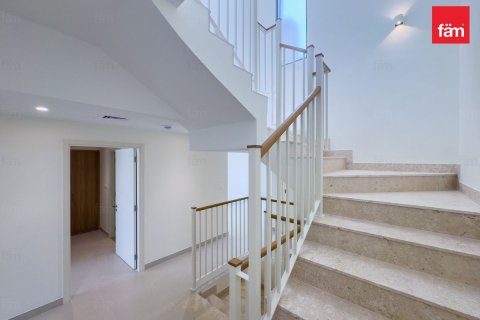 Villa in Dubai 4 bedrooms, 444.4 sq.m. № 49408 - photo 11