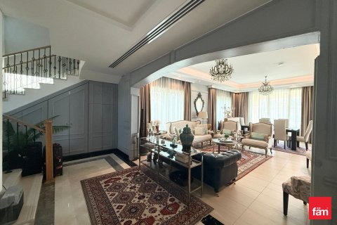 Villa in Dubai 4 bedrooms, 658.1 sq.m. № 41502 - photo 21