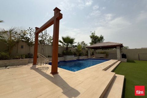 Villa in Dubai 4 bedrooms, 658.1 sq.m. № 41502 - photo 15