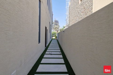Villa en Dubai, 5 dormitorios, 250.7 m², № 58149 - foto 15