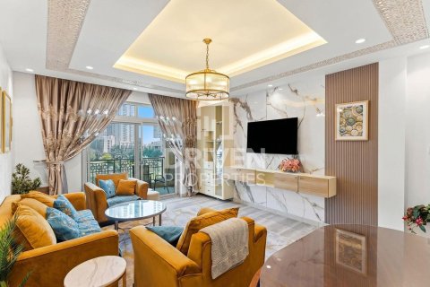 Apartment in The Views, Dubai 2 bedrooms, 116.04 sq.m. № 129317 - photo 2