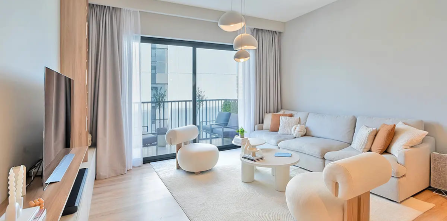Appartement à Dubai, 2 chambres, 92 m², № 5302