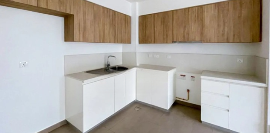 Appartement à Dubai, 2 chambres, 92 m², № 5298