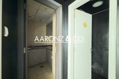 Снять в аренду офис в Бизнес-Бэе, Дубай: 139м², № 78268 - фото 8