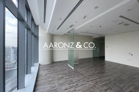 Снять в аренду офис в Бизнес-Бэе, Дубай: 59м², № 78258 - фото 4