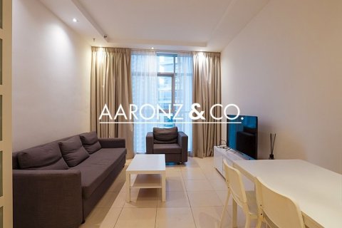 Appartement à Dubai Marina, Dubai, 1 chambre, 67.1 m², № 78253 - photo 1