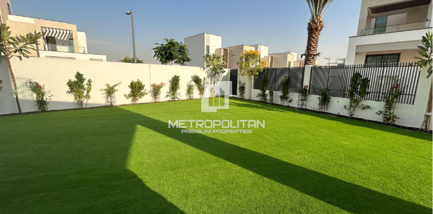 Villa en Arabian Ranches 3, Dubai, 4 dormitorios, 378 m², № 73794