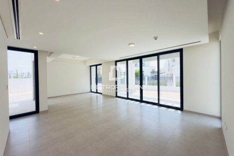 Villa en Arabian Ranches 3, Dubai, 4 dormitorios, 378 m², № 73794 - foto 4