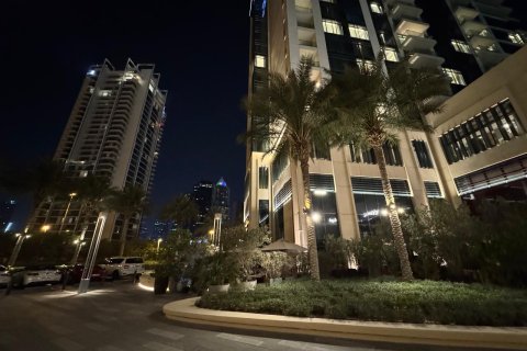 Apartment in The Hills, Dubai 2 bedrooms, 119.69 sq.m. № 142174 - photo 19