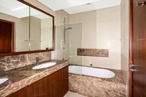 Apartment in The Hills, Dubai 2 bedrooms, 119.69 sq.m. № 142174 - photo 11