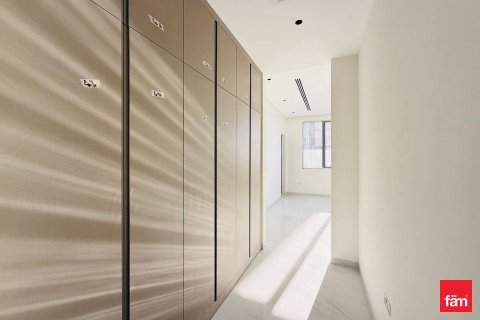 Villa à Al Quoz, Dubai, 6 chambres, 760.9 m², № 84842 - photo 9