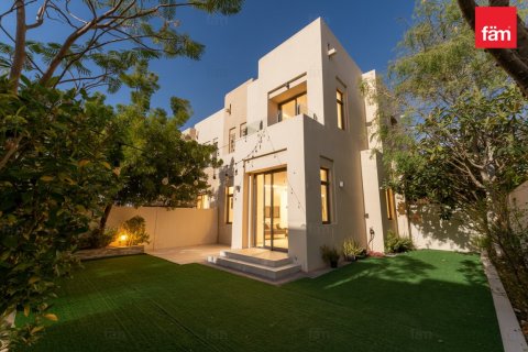 Adosado en Reem, Dubai, 3 dormitorios, 268 m², № 84282 - foto 5