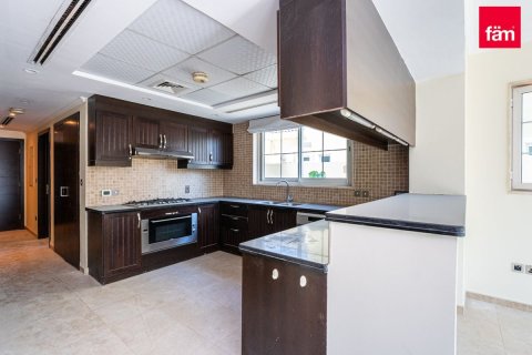 Villa in Dubai 3 bedrooms, 676 sq.m. № 9246 - photo 8
