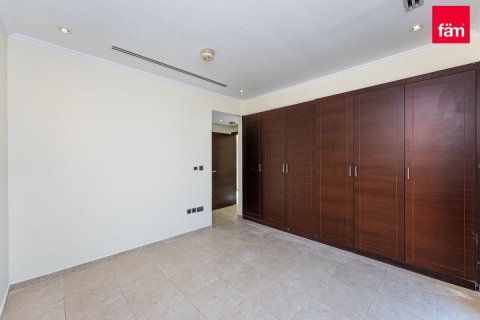 Villa in Dubai 3 bedrooms, 676 sq.m. № 9246 - photo 20