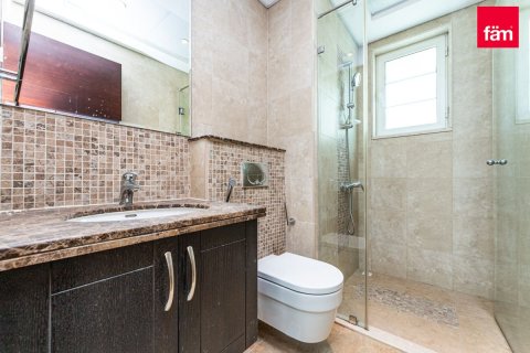 Villa in Dubai 3 bedrooms, 676 sq.m. № 9246 - photo 27