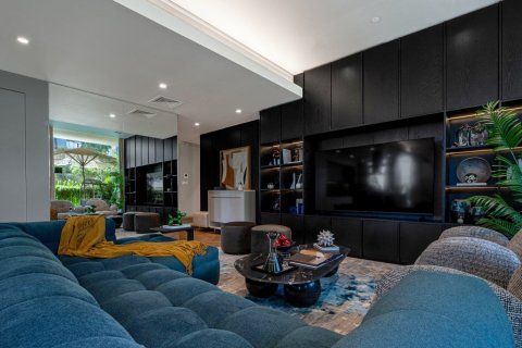 Apartment in Bluewaters Residences, Bluewaters, Dubai 2 bedrooms, 190 sq.m. № 9258 - photo 14