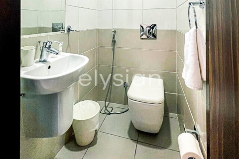 Appartement à Azure Residences, Palm Jumeirah, Dubai, 1 chambre, 106 m², № 38108 - photo 2