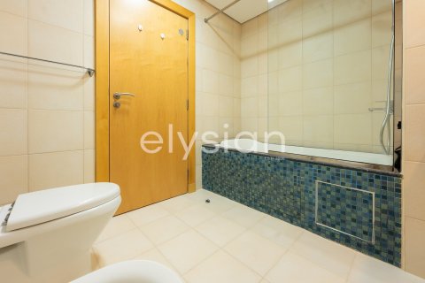 Appartement à Shoreline Apartments, Palm Jumeirah, Dubai, 1 chambre, 106 m², № 38110 - photo 2