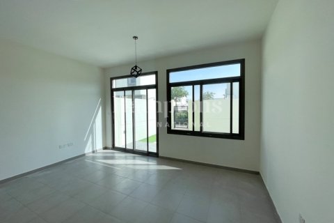 Adosado en Noor Townhouses, Town Square, Dubai, 4 dormitorios, 303.92008711 m², № 12726 - foto 2