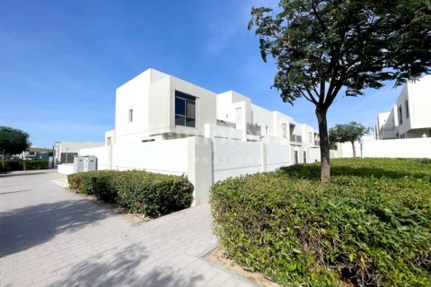Adosado en Noor Townhouses, Town Square, Dubai, 4 dormitorios, 303.92008711 m², № 12726 - foto 29
