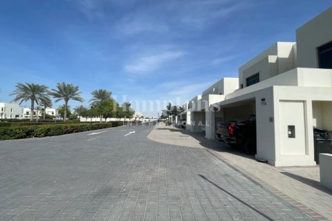Adosado en Noor Townhouses, Town Square, Dubai, 4 dormitorios, 303.92008711 m², № 12726 - foto 27