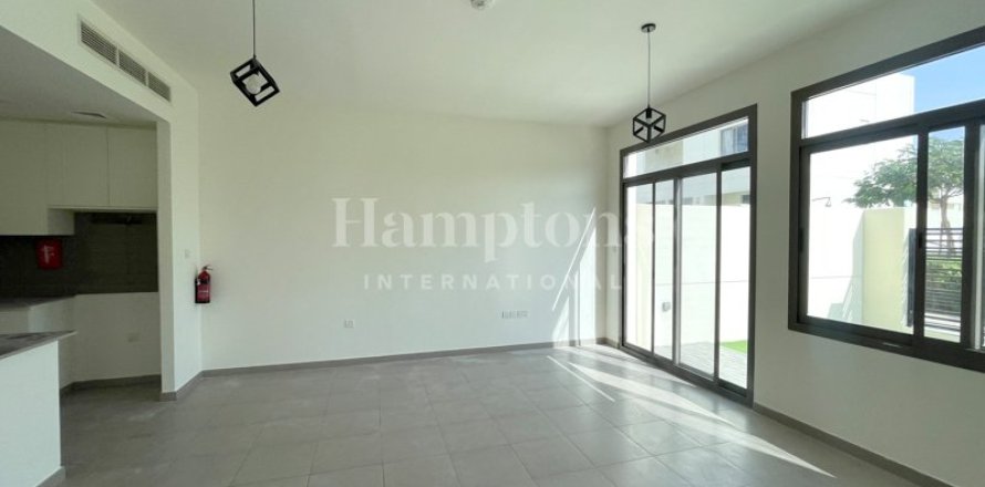 Adosado en Noor Townhouses, Town Square, Dubai, 4 dormitorios, 303.92 m², № 12726